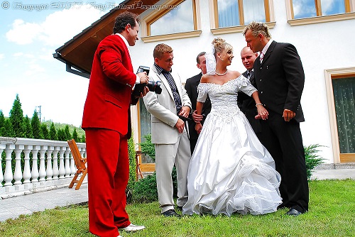 Organizzo gang bang per dopo il matrimonio